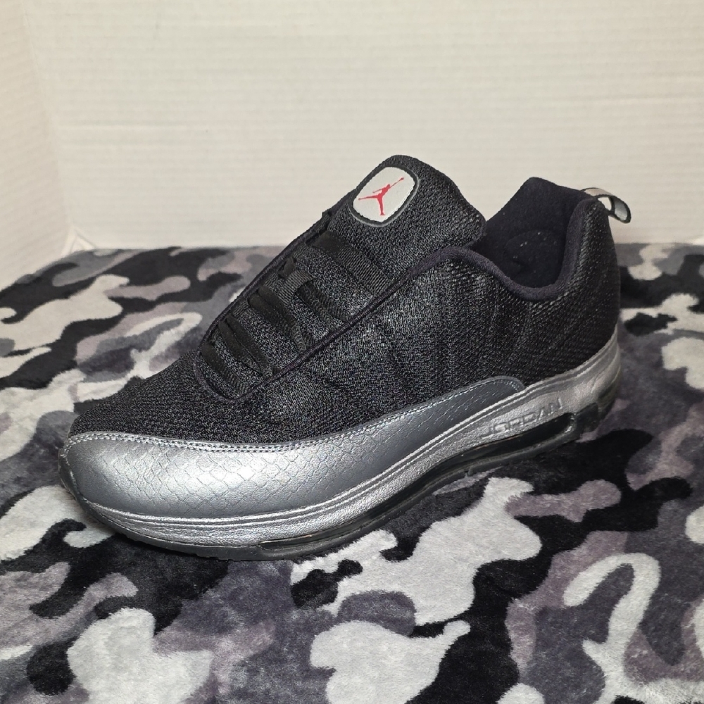 Jordan CMFT Max Air 12